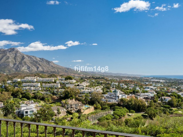 2 Makuuhuoneen Huoneisto Benahavís