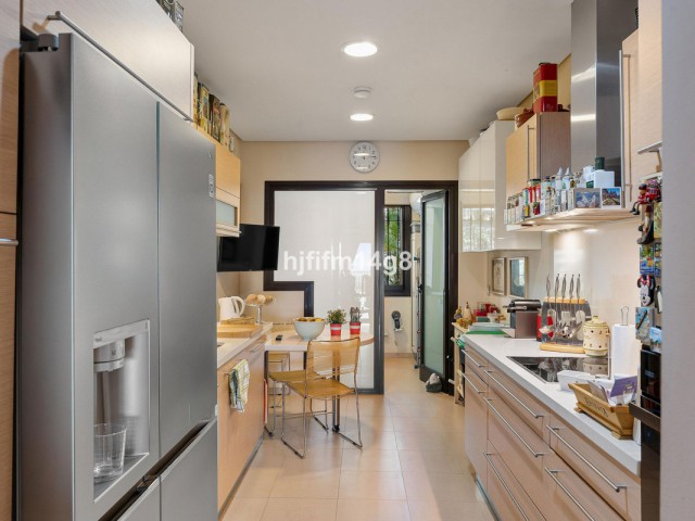 2 Makuuhuoneen Huoneisto Benahavís