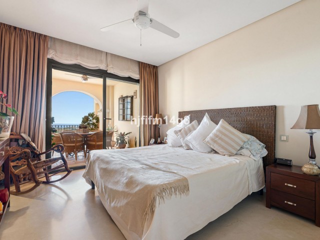 2 Makuuhuoneen Huoneisto Benahavís