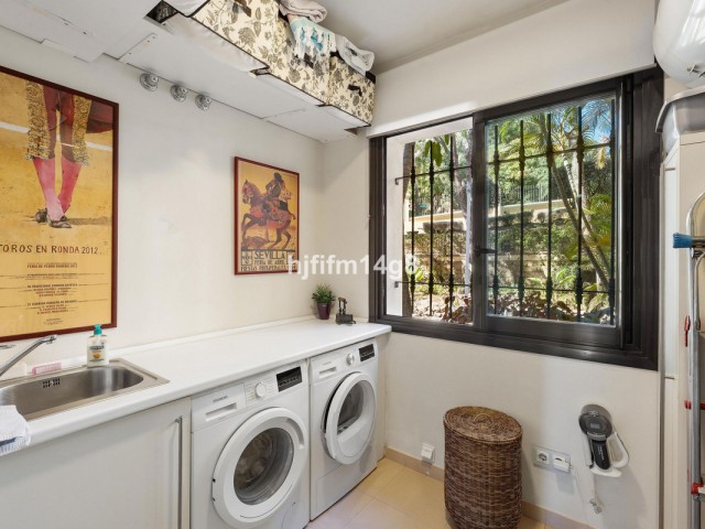 2 Makuuhuoneen Huoneisto Benahavís