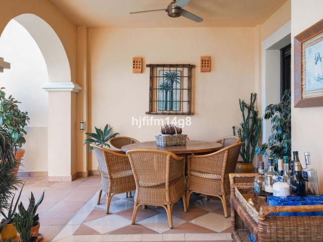 2 Makuuhuoneen Huoneisto Benahavís