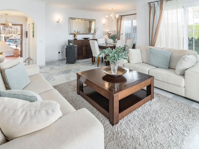 3 Bedrooms Villa in Calahonda