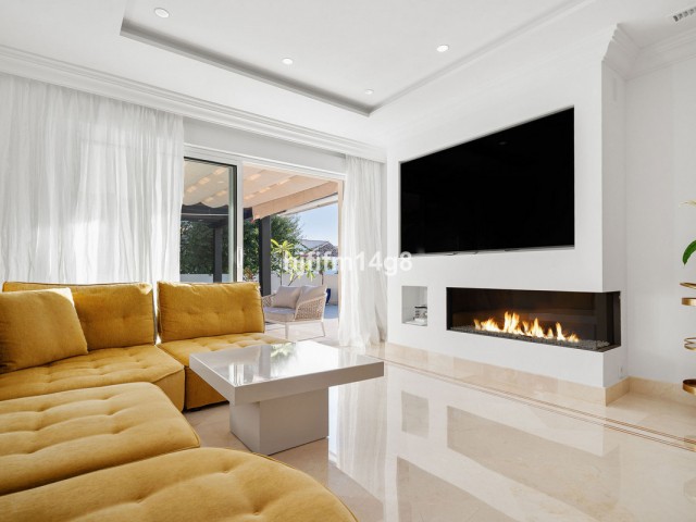 Penthouse in Nueva Andalucía