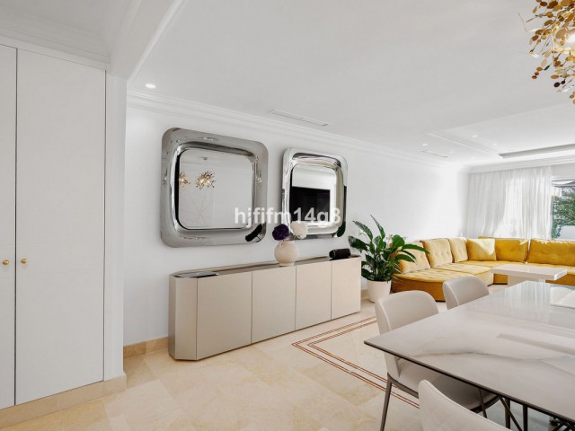 Penthouse in Nueva Andalucía