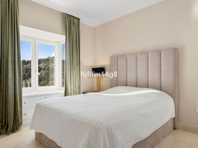 Penthouse in Nueva Andalucía