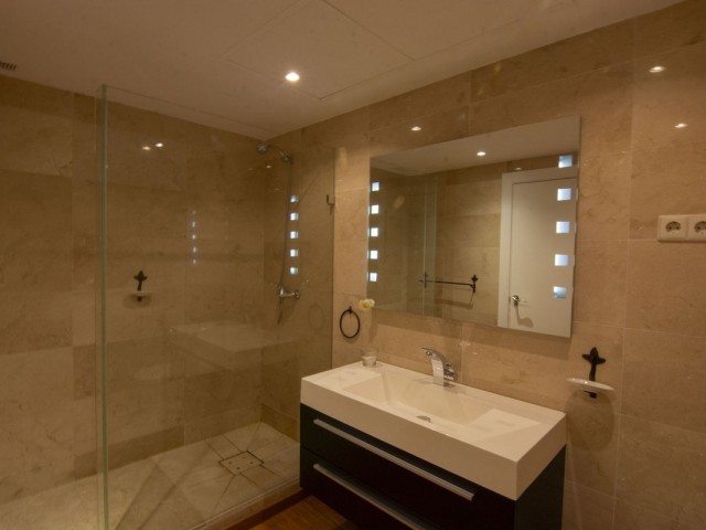 Apartamento con 2 Dormitorios  en La Mairena