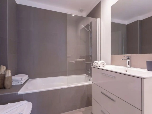 Maison mitoyenne avec 2 Chambres  à Estepona