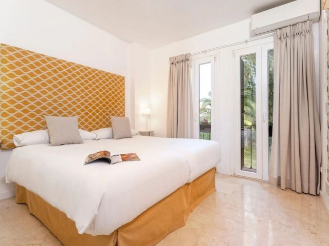 Maison mitoyenne avec 2 Chambres  à Estepona