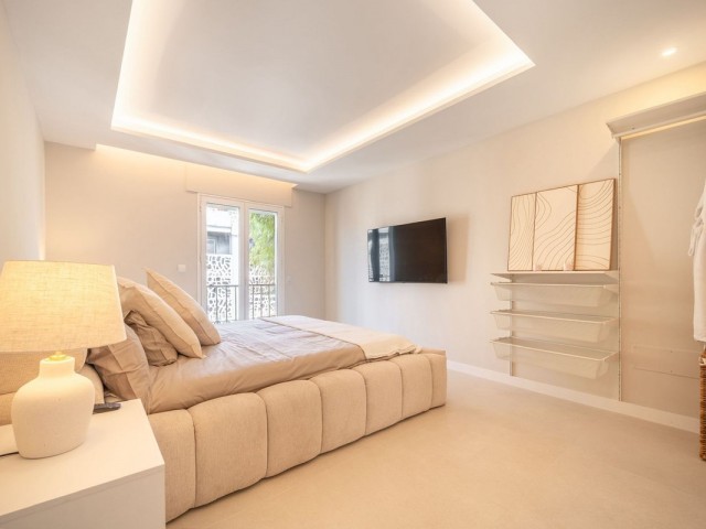 4 Schlafzimmer Apartment in Nueva Andalucía