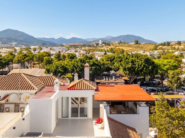 4 Schlafzimmer Apartment in Nueva Andalucía
