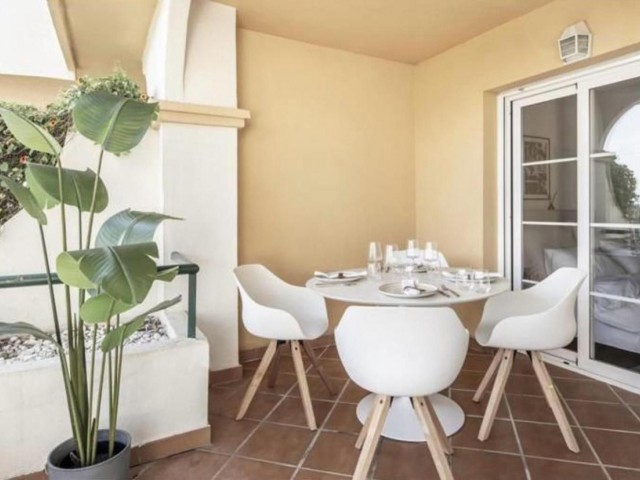 2 Schlafzimmer Apartment in Nueva Andalucía