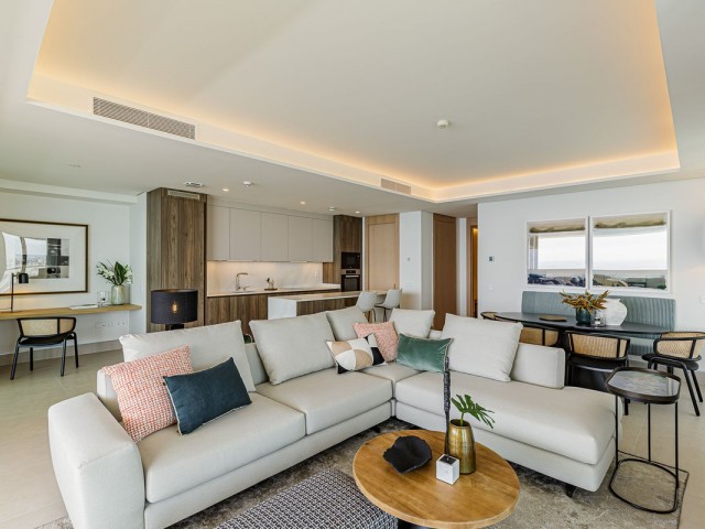 Apartamento con 4 Dormitorios  en Málaga Centro