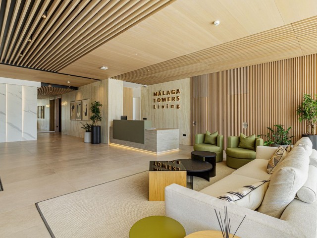 Apartamento con 4 Dormitorios  en Málaga Centro