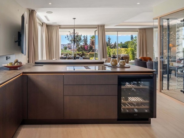 4 Schlafzimmer Villa in Nueva Andalucía