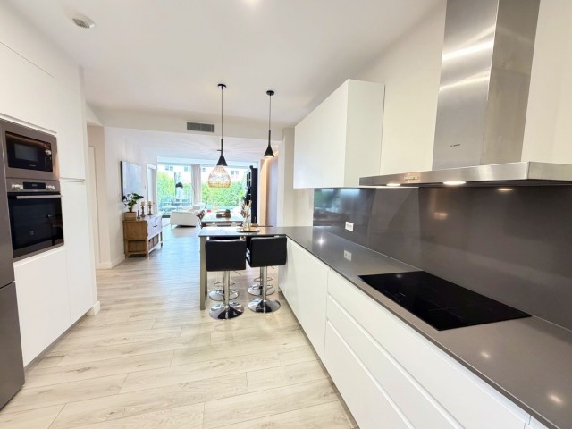 Townhouse, San Roque, R5224378