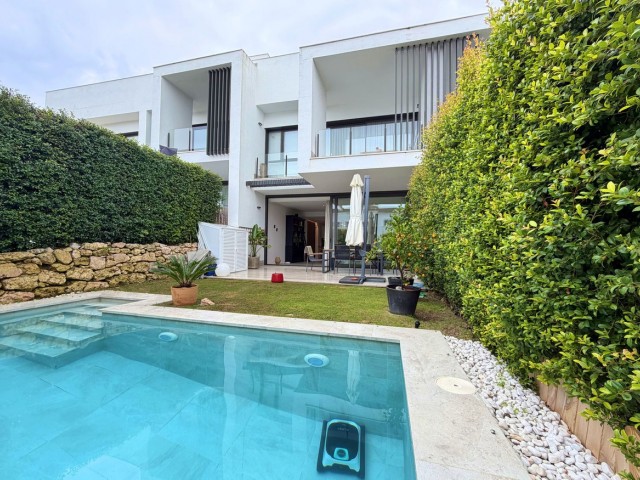 3 Bedrooms Townhouse in San Roque