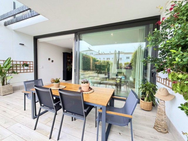 Adosado con 3 Dormitorios  en San Roque