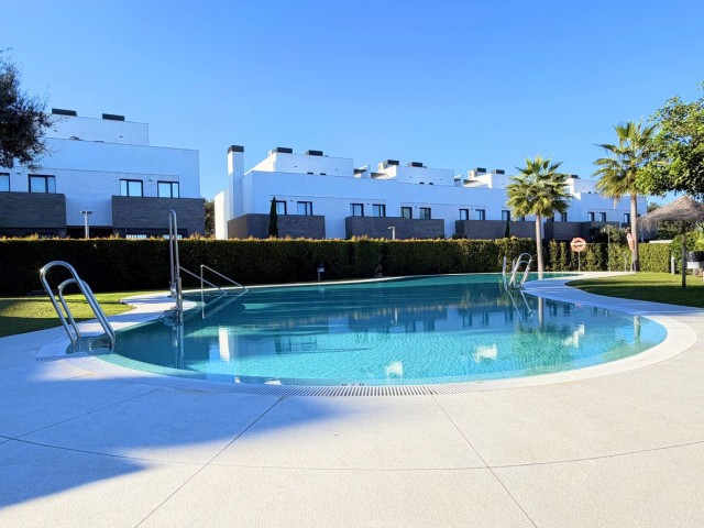 Rekkehus, San Roque, R5224378