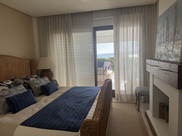 Appartement avec 3 Chambres  à Estepona