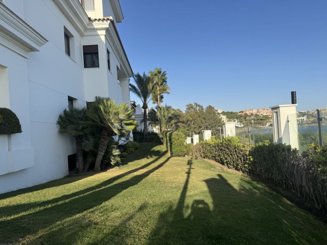 Appartement avec 3 Chambres  à Estepona