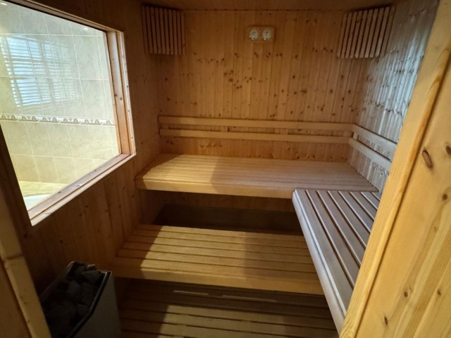 Apartamento con 3 Dormitorios  en Miraflores