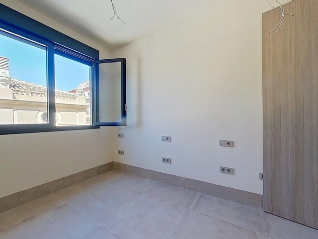 Apartamento con 2 Dormitorios  en Málaga Centro