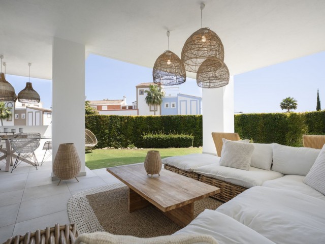 Apartment, El Paraiso, R5058754