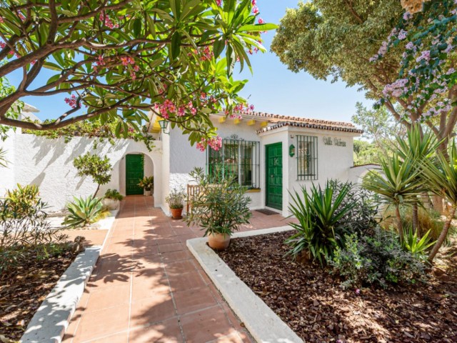 5 Bedrooms Villa in Torremolinos