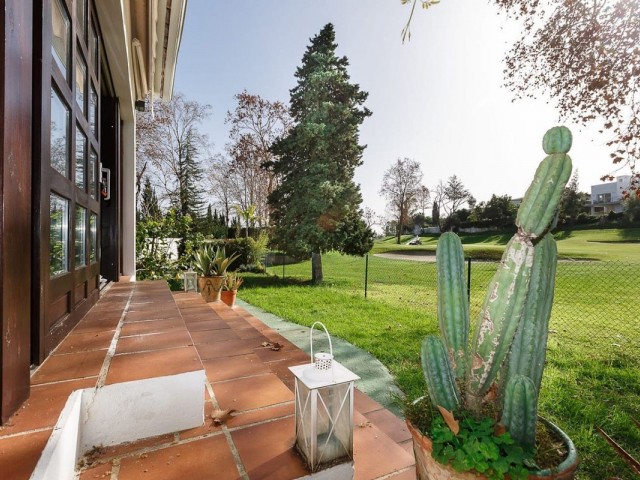 3 Soveroms Villa i Guadalmina Alta