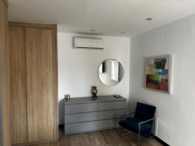 Maison mitoyenne avec 2 Chambres  à Nueva Andalucía