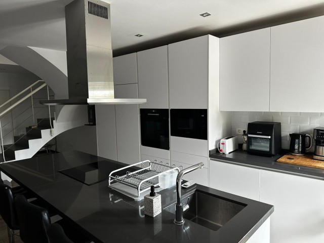 2 Bedrooms Townhouse in Nueva Andalucía