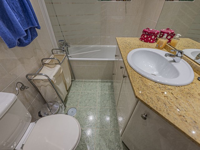 Maison mitoyenne avec 5 Chambres  à Marbella