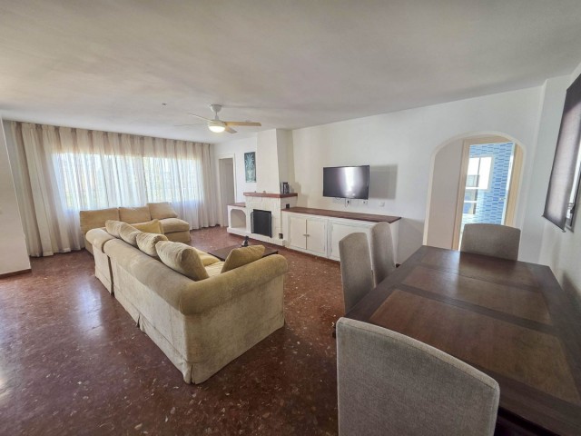 Villa avec 3 Chambres  à Estepona