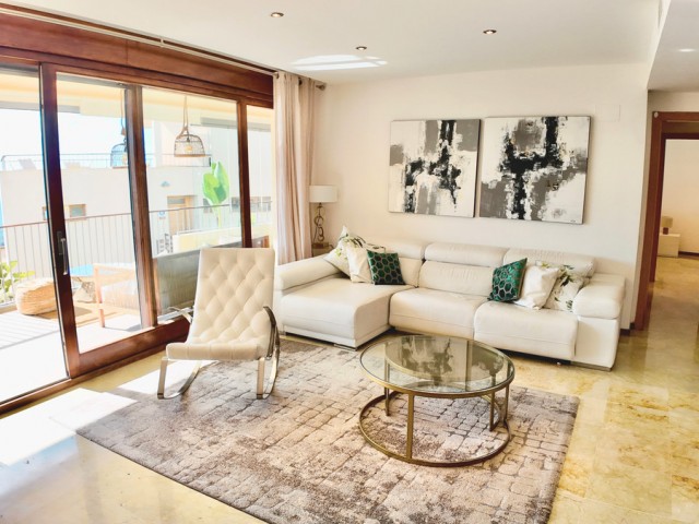 Appartement avec 3 Chambres  à Marbella