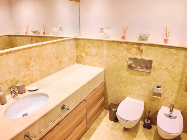 Appartement avec 3 Chambres  à Marbella