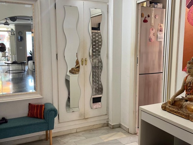 Huoneisto, Puerto Banús, R5225962