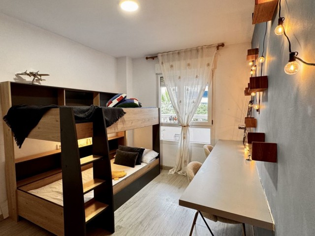 4 Soveroms Leilighet i Nueva Andalucía