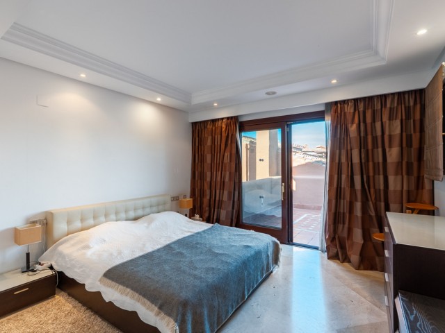 Penthouse in Estepona