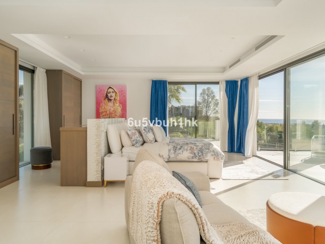 5 Bedrooms Villa in Monte Halcones