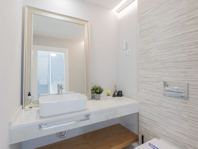 Villa con 5 Dormitorios  en Torremuelle