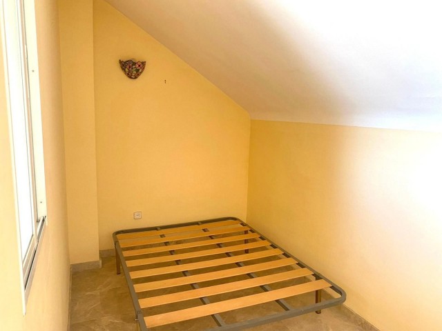 Maison mitoyenne avec 4 Chambres  à Marbella