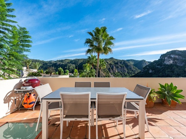 4 Schlafzimmer Reihenhaus in Benahavís