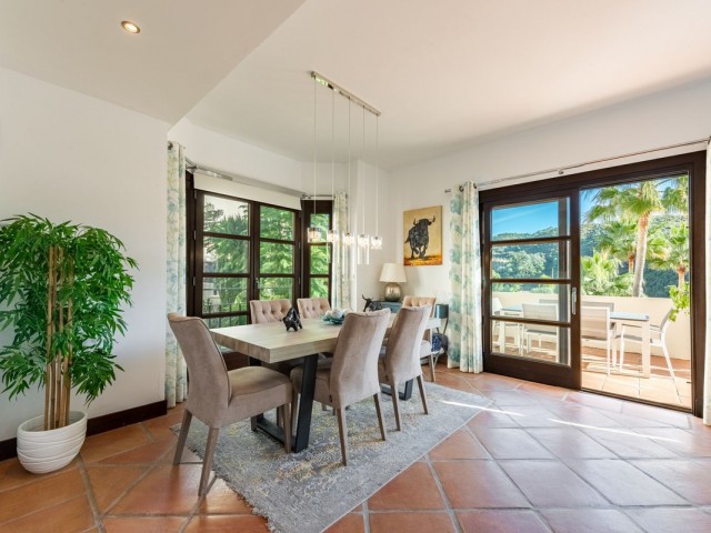 4 Schlafzimmer Reihenhaus in Benahavís