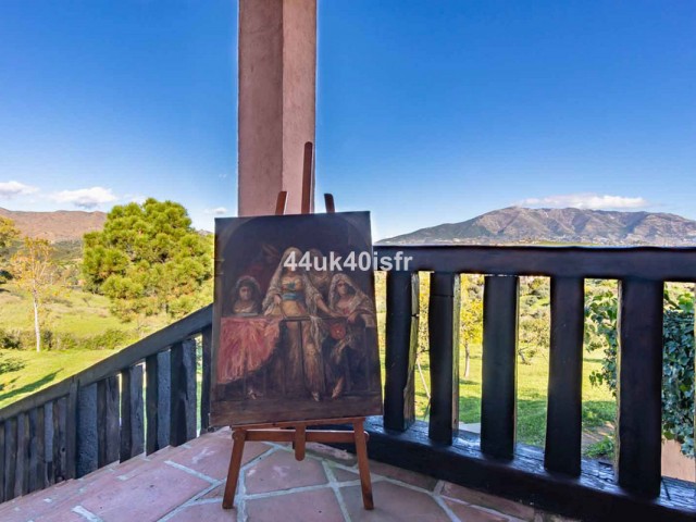 4 Bedrooms Villa in Mijas