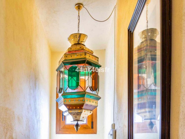 4 Bedrooms Villa in Mijas