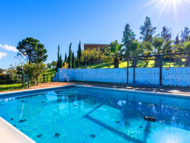 4 Bedrooms Villa in Mijas