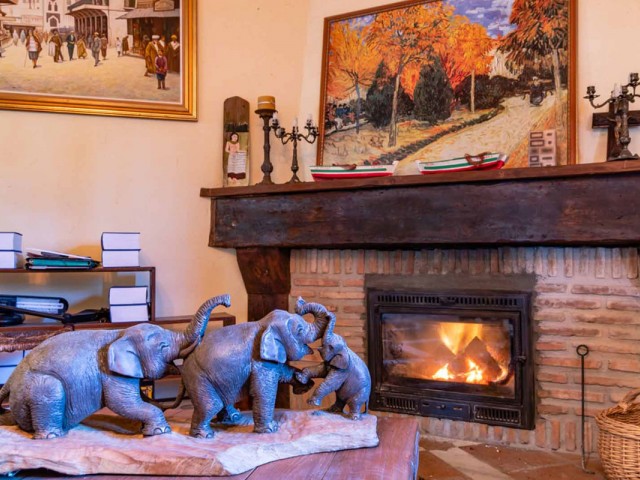 4 Bedrooms Villa in Mijas