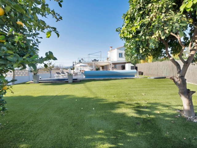 4 Bedrooms Villa in San Pedro de Alcántara