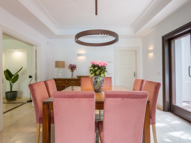 6 Makuuhuoneen Huvila Guadalmina Baja