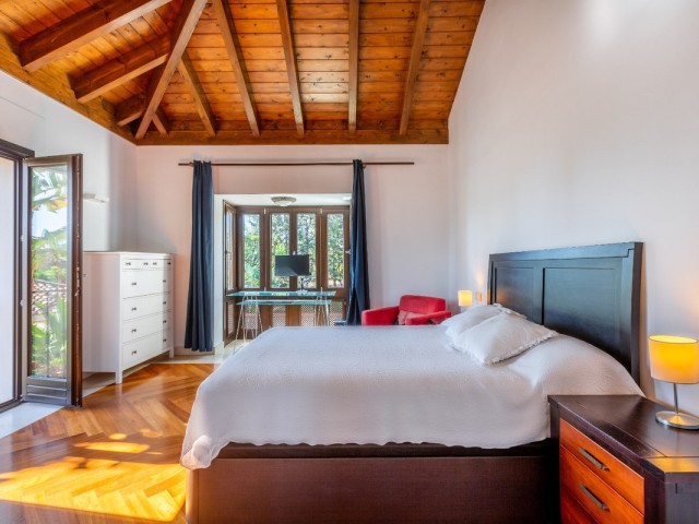 6 Makuuhuoneen Huvila Guadalmina Baja